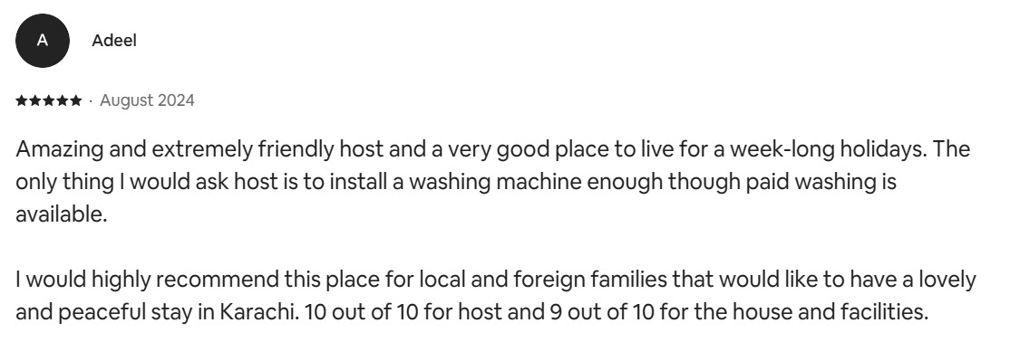 Airbnb review screenshot highlighting cleanliness and comfort
